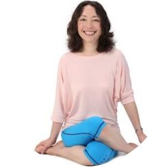 Hilangkan Stres dengan Restorative Yoga 6
