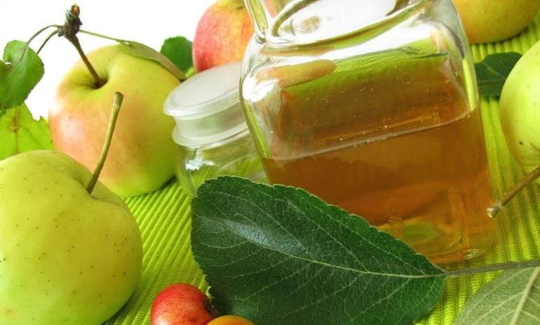 15 Reasons to Use Apple Cider Vinegar Every Day Hero Image